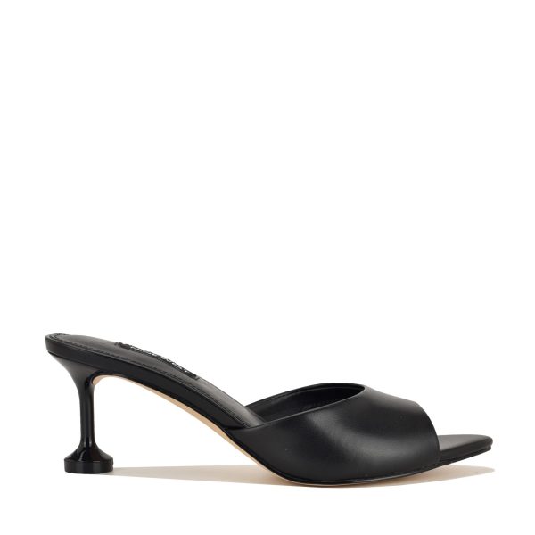 Dabby Mule Sandals