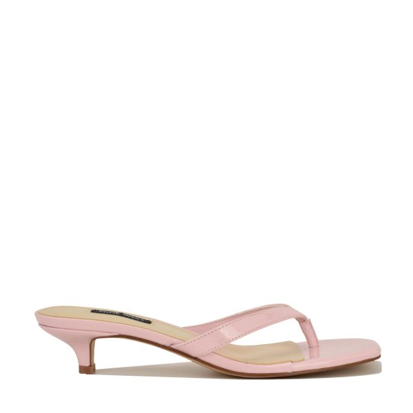 Cassa Thong Kitten Heel Sandals