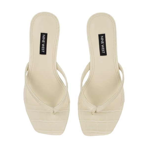 Cassa Thong Kitten Heel Sandals - Image 5