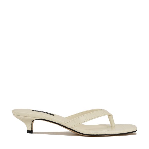Cassa Thong Kitten Heel Sandals