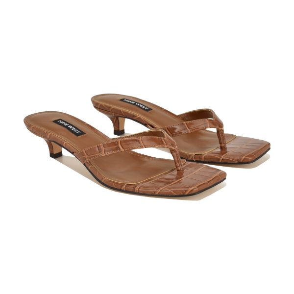 Cassa Thong Kitten Heel Sandals - Image 2